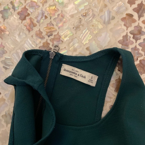 Short Green Dress with High Neck- A&F- Size S - Picture 2 of 5